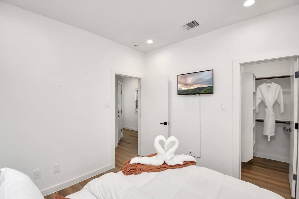 Chateau De Amour- Exquisite Townhouse - Med Center, Downtown Htx Casa de Férias
