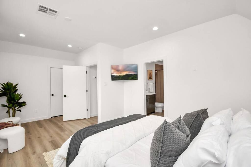 Chateau De Amour- Exquisite Townhouse - Med Center, Downtown Htx Casa de Férias